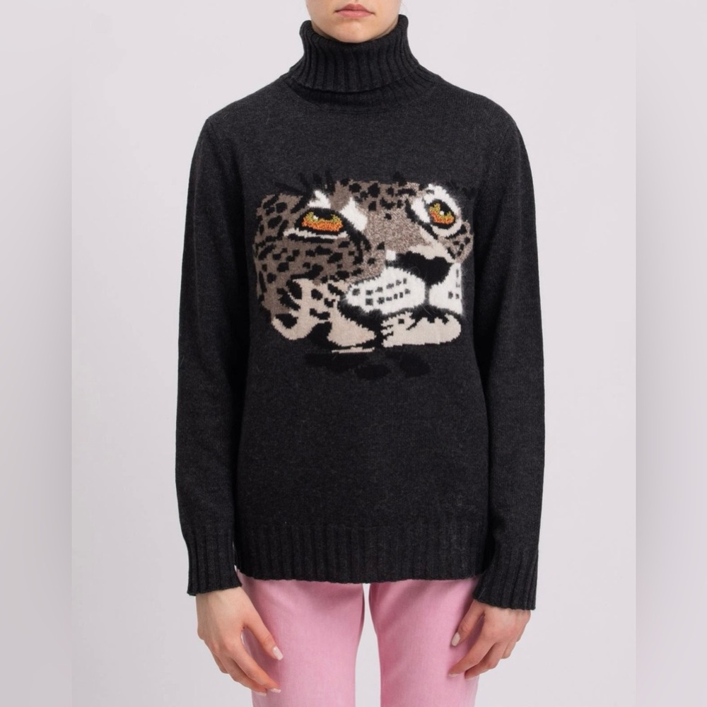 NWT! P.A.R.O.S.H Elegant Black Leopard Sweater ( authentic)